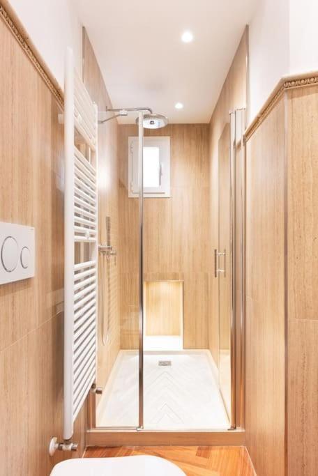 Idyllia - Vatican Stylish Flat Rom